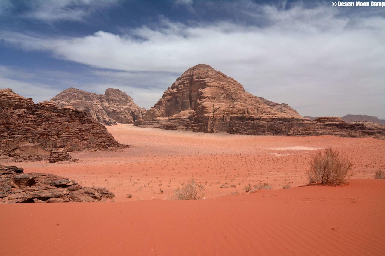 Desert Moon Camp Wadi Rum Buitenkant foto