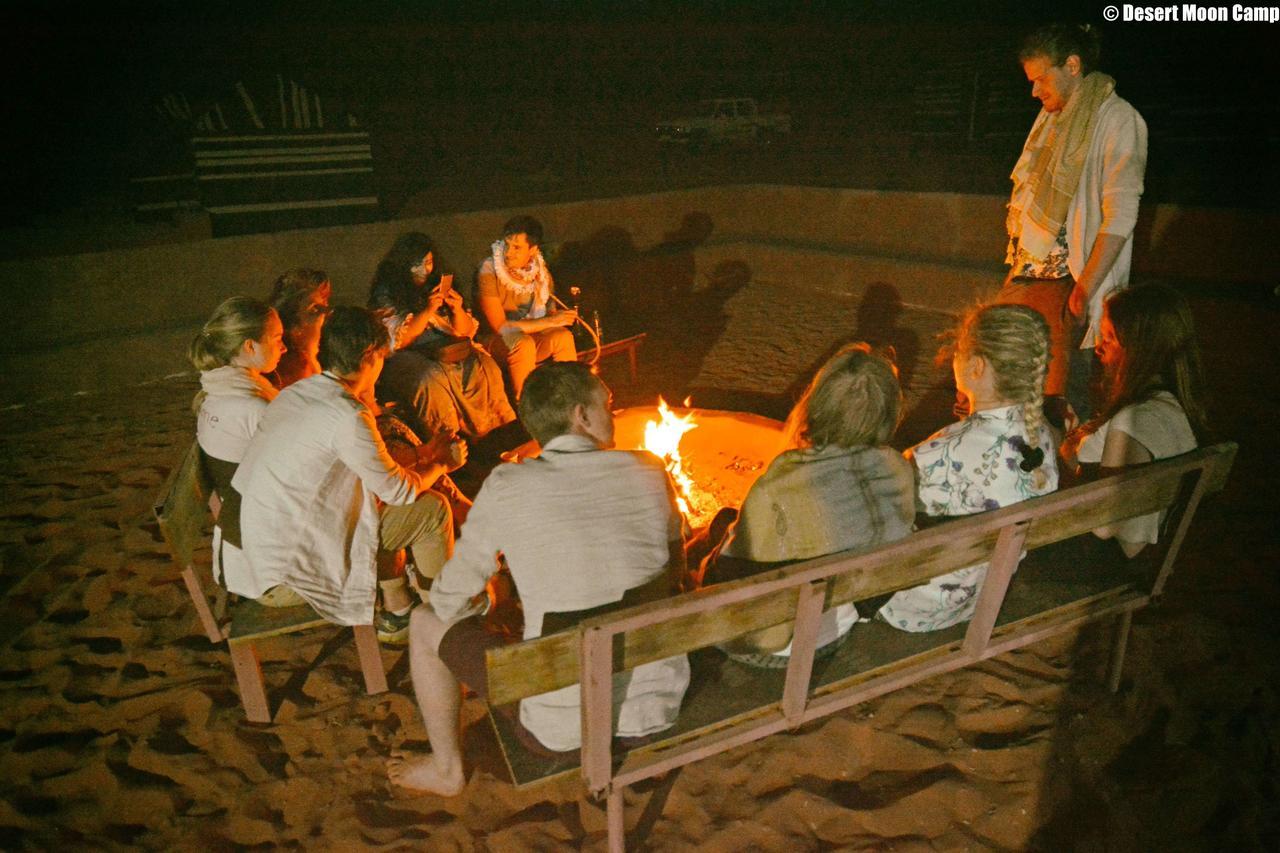 Desert Moon Camp Wadi Rum Buitenkant foto
