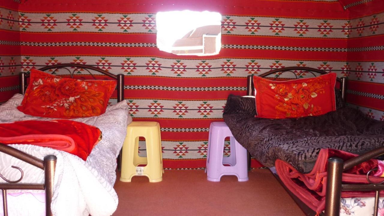 Desert Moon Camp Wadi Rum Buitenkant foto