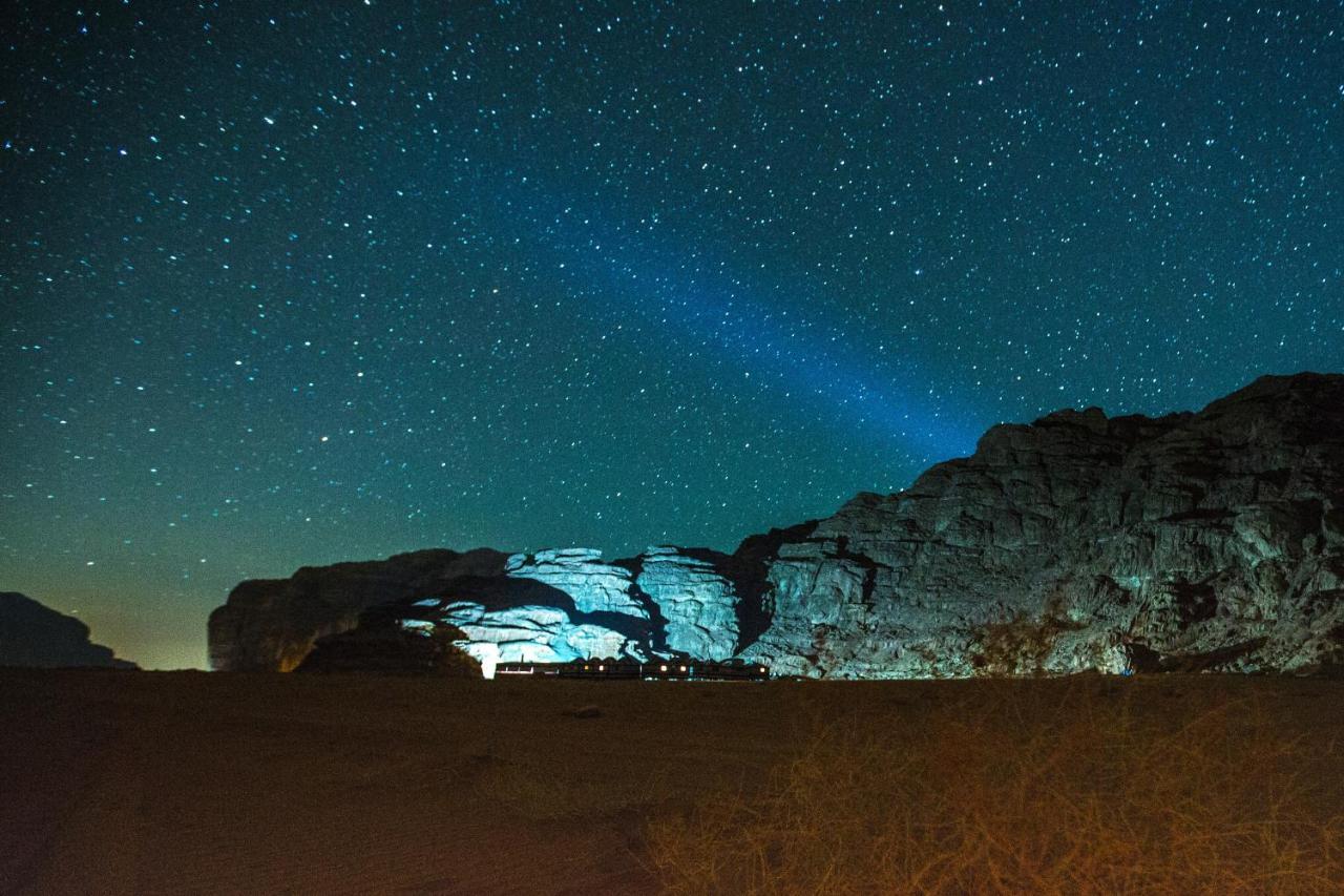 Desert Moon Camp Wadi Rum Buitenkant foto